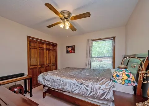 7 Old Oak Trl, Hartwell, GA 30643