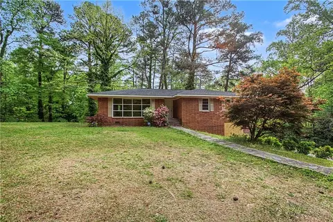 6263 Dodgen Rd SW, Mableton, GA 30126