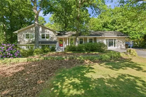 2875 Barbara Ln NE, Marietta, GA 30062