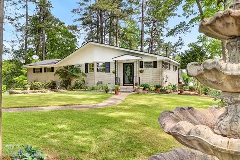 149 Pine Bluff Trl, Jackson, GA 30233 photo 3
