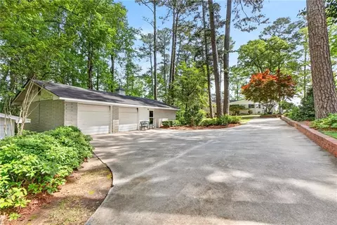 149 Pine Bluff Trl, Jackson, GA 30233 photo 23