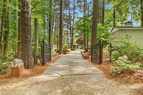 149 Pine Bluff Trl, Jackson, GA 30233 photo 22