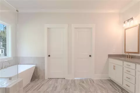 Bath - 69 Amelia Ct, Covington, GA 30014 photo 2 of 8