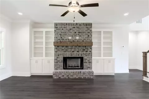 Living - 69 Amelia Ct, Covington, GA 30014 photo 2 of 4