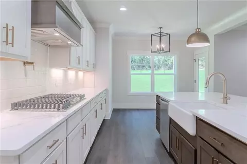 Kitchen - 69 Amelia Ct, Covington, GA 30014 photo 3 of 6