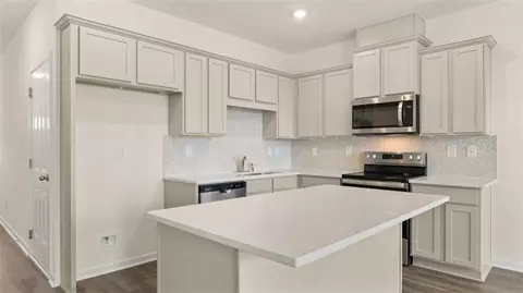 Kitchen - 206 Kenmore Cir, Perry, GA 31069 photo 1 of 1