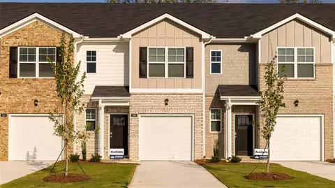 208 Kenmore Cir, Perry, GA 31069