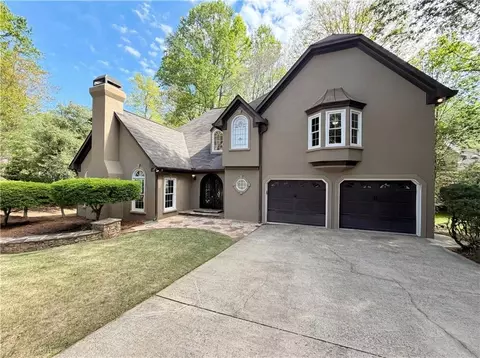 984 Forest Pond Ct, Marietta, GA 30068