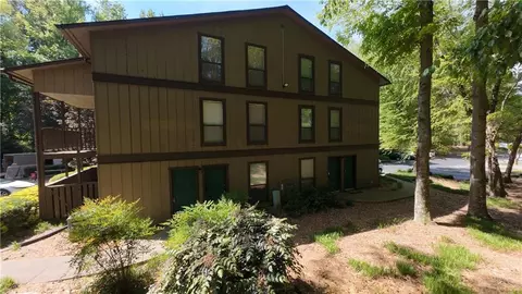 3930 Cedar Cir, Tucker, GA 30084