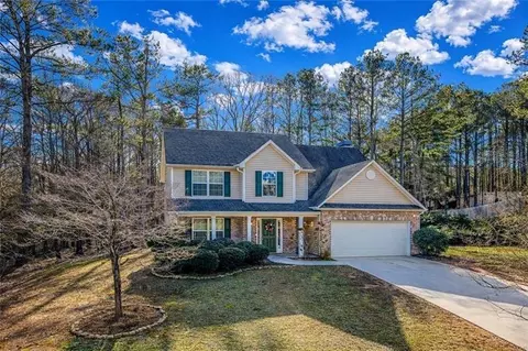 3100 Oak Ridge Ln, Loganville, GA 30052