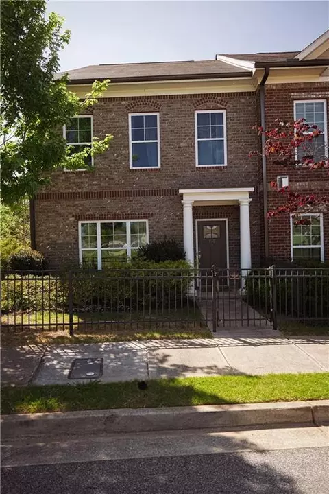 910 Westmoreland Cir NW, Atlanta, GA 30318