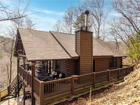 223 Novena Ct, Ellijay, GA 30540