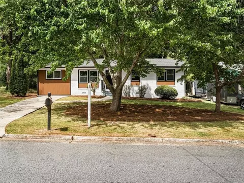 454 Oak Dr SE, Atlanta, GA 30354
