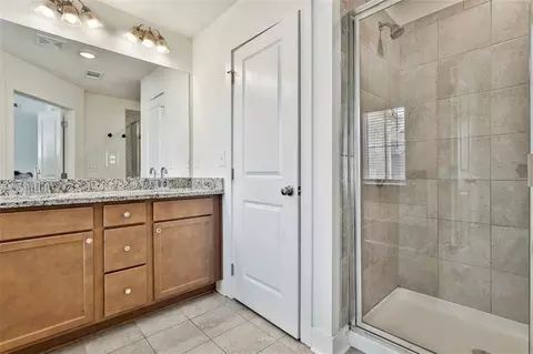 Bath - 7641 Squire, Fairburn, GA 30213 photo 3 of 4