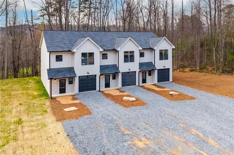 200 Back Pine Way, Ellijay, GA 30536