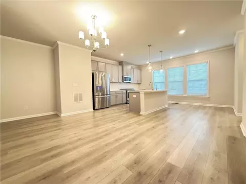 Living - 3756 Davis Cir, Duluth, GA 30096 photo 3 of 5