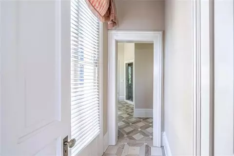 Entry Way - 320 E 3rd Ave E, Rome, GA 30161 photo 6 of 9