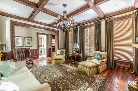 Living - 320 E 3rd Ave E, Rome, GA 30161 photo 6 of 8