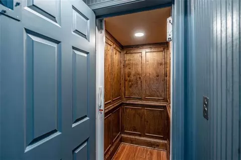 Entry Way - 320 E 3rd Ave E, Rome, GA 30161 photo 7 of 9