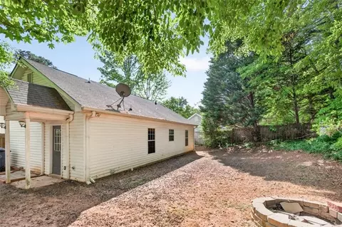 Exterior - 270 Griffith St, Winder, GA 30680 photo 6 of 6