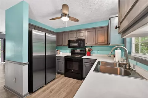 Kitchen - 270 Griffith St, Winder, GA 30680 photo 3 of 3