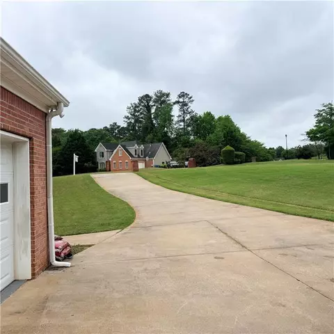 6476 Bellevue Dr, Conyers, GA 30094