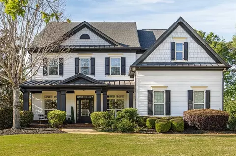 6025 Golf View Xing, Locust Grove, GA 30248