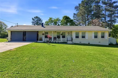 11 Lee St, Rockmart, GA 30153