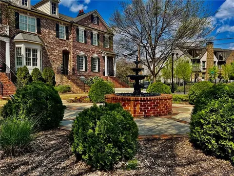 260 Rose Garden Ln, Alpharetta, GA 30009