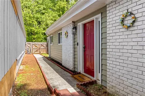 2958 Chipmunk Trl SE, Marietta, GA 30067