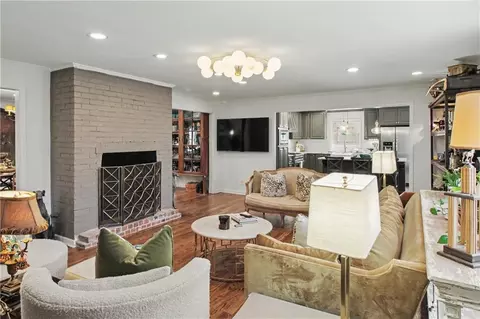 Living - 112 Maple Dr, Cartersville, GA 30120 photo 6 of 10