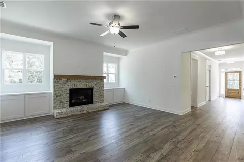 Living - 1210 Austin Rd, Winder, GA 30680 photo 2 of 6