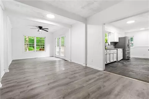 Living - 265 Winding Stream Trl, Hampton, GA 30228 photo 5 of 5
