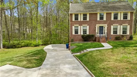 145 Shadybrook Ln SW, Atlanta, GA 30331