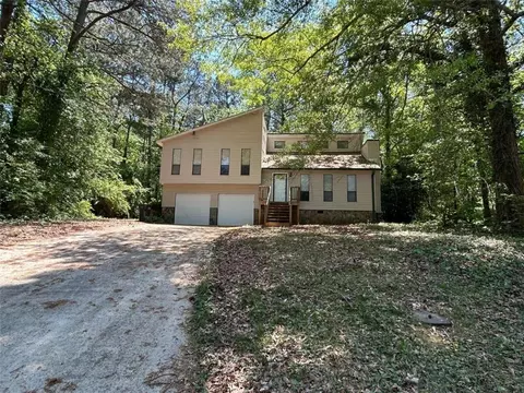 5955 Sutton Pl, Douglasville, GA 30135