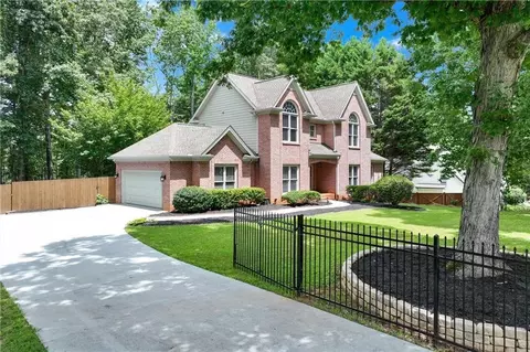 5918 Nachoochee Trl, Flowery Branch, GA 30542