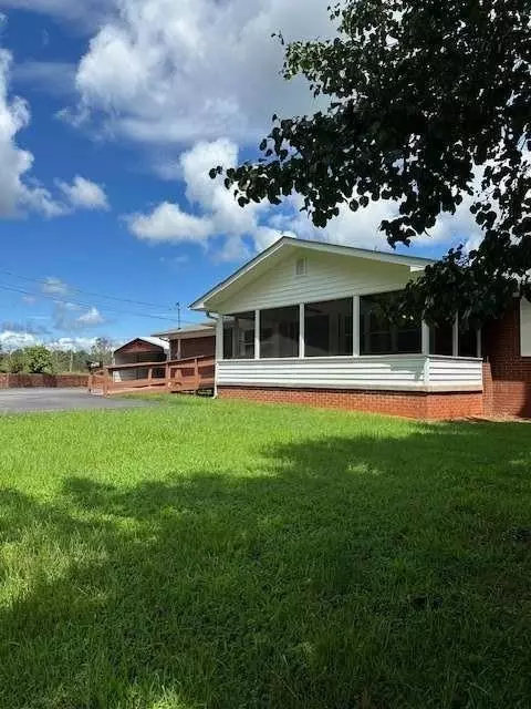 1323 Cavender Creek Rd, Dahlonega, GA 30533