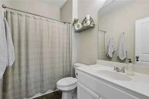 Bath - 540 Elder Rd, Winder, GA 30680 photo 3 of 3