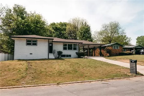 19 S Central Ave SE, Lindale, GA 30147