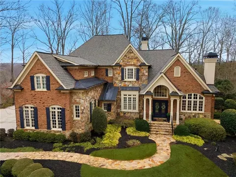 135 Foxhollow Trl, Alpharetta, GA 30004