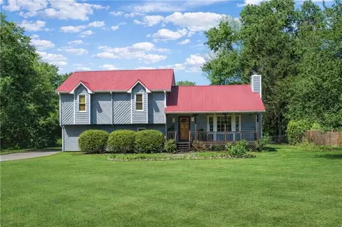 40 Riverview Ct SE, Cartersville, GA 30120