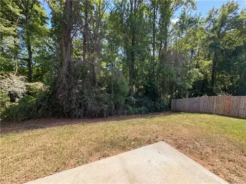 Exterior - 271 Stane Brook Ct, Jackson, GA 30233 photo 4 of 6