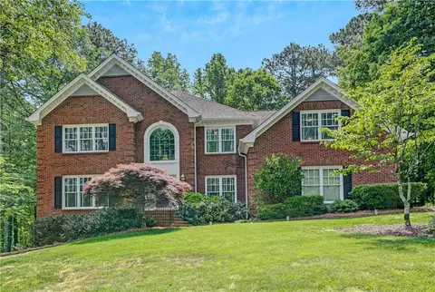 520 Mountainbrooke Cir, Stone Mountain, GA 30087