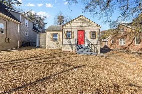 2009 Baker Rd NW, Atlanta, GA 30318