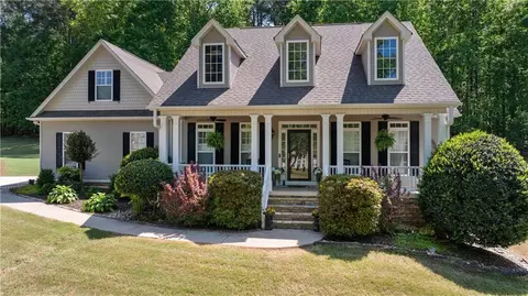 145 Ryans Ct, Sharpsburg, GA 30277