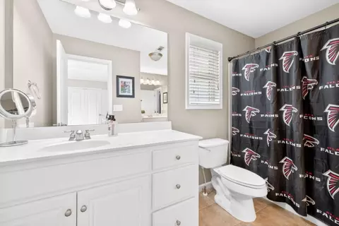 Bath - 979 Old Forge Ln, Jefferson, GA 30549 photo 7 of 9