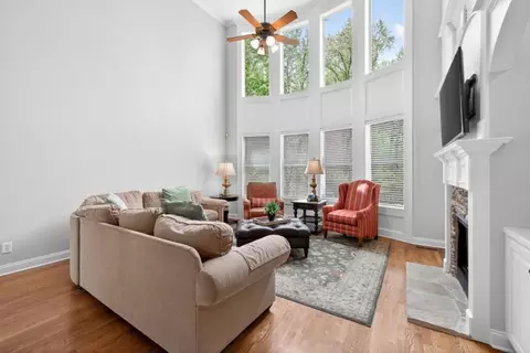 Living - 979 Old Forge Ln, Jefferson, GA 30549 photo 3 of 9