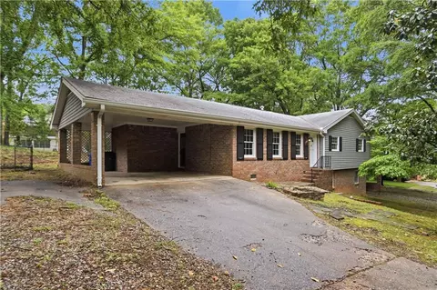 170 Laurien St, Fayetteville, GA 30214