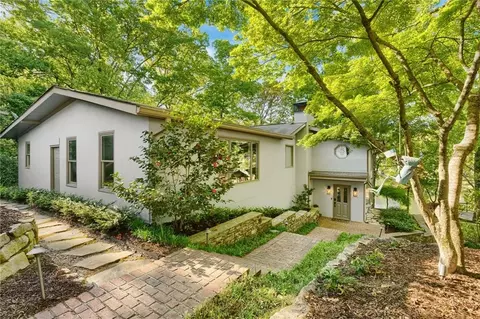 594 Hilltop Ln, Berkeley Lake, GA 30096