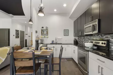 Kitchen - 3400 Malone Dr #113, Chamblee, GA 30341 photo 2 of 3